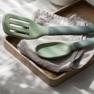 "Pesto Green" Лопатка с прорезями 34см