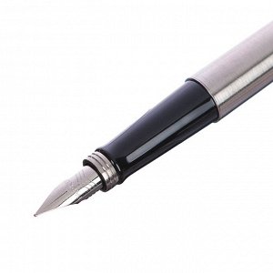 Ручка перьевая Parker Jotter Core F691 Stainless Steel GT M, корпус из нержавеющей стали