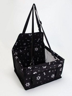 Автокресло для животных 40*30*25 см, чёрное с белыми лапками и косточками