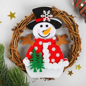 Набор для творчества - создай новогоднее украшение "Венок - снеговик с елочками"
