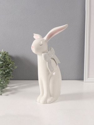 Фигурка керамика «Белый зайка с большим бантом», 10.5x19.5x29.5 см