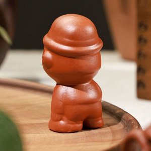 Фигурка для чайной церемонии TAKE IT EASY «Писающий мальчик в шляпе», керамика, 3.5x3.5x6 см