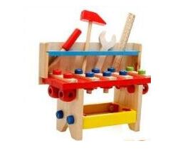 Деревянная игрушка - набор инструментов "Маленький инженер"