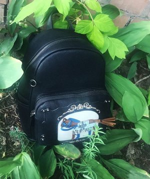 Рюкзак Life_style из матовой эко-кожи черного цвета.