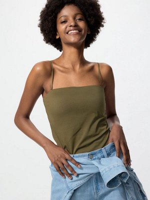 UNIQLO AIRism — майка на бретельках с чашечками