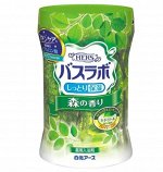 &quot;HERS Bath Labo&quot; Увл. соль д/ванны с гиалур. к-той и ароматом леса, банка 540 гр