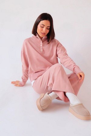 Костюм вязаный пудровый