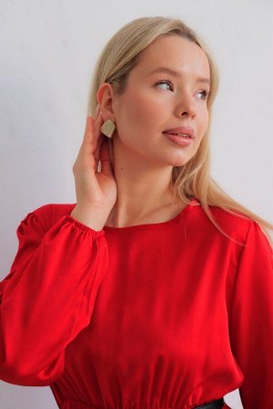 Платье красное
