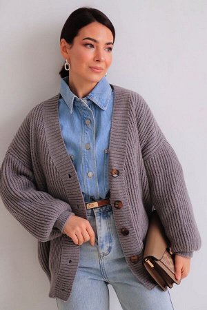 Кардиган вязаный