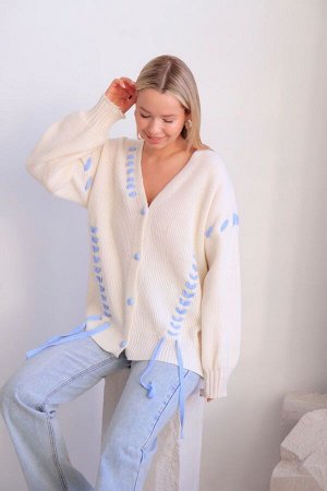 Кардиган молочный