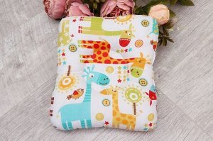 Подушка для кормления и сна малыша "AmaroBaby" Baby Joy Жирафики 24,5*26,5 см