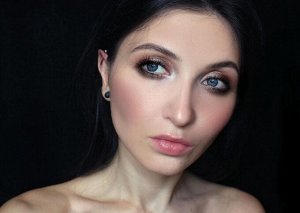Молчаливая Рассыпчатые тени для век Sigil inspired Tammy Tanuka, тон "Молчаливая", локация Лунные Эльфы.

 Техническая информация:

 Цвет: Теплый светло-коричневый с легким холодным отливом для эффект