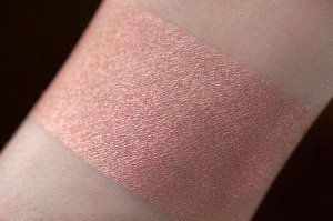 Лакомка Powder based eyeshadow Sigil inspired Tammy Tanuka, shade «Gourmand», location The Moon Plateau

 Information:

 Colour: salmon-coloured satin with microshimmer. Use complexity: medium. We rec