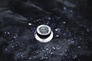 Дымка Рассыпчатые тени для век Sigil inspired Tammy Tanuka, тон «Дымка», локация Туманные Земли. 

 Техническая информация: 

 Цвет: синевато-серый дымчатый оттенок. Легкий в использовании сатин.

 Ре