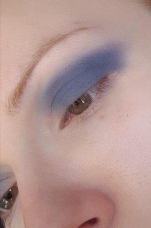 Мурена Рассыпчатые тени для век Sigil inspired Tammy Tanuka, тон «Мурена» локация Темный Замок

 
 Техническая информация: 
 
 Цвет: Сине-зеленый оттенок, немного дымный, но довольно яркий. Хорошо 