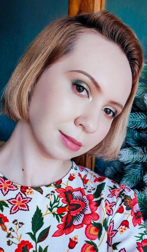 Критик Рассыпчатые тени для век Sigil inspired Tammy Tanuka, тон "Критик" локация Горная Деревушка.

 
 Техническая информация: 
 
 Цвет: Светлый серый с золотистым отливом. Средняя плотность, легк
