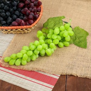 Муляж "Виноград" 85 ягод 31 см, матовый микс