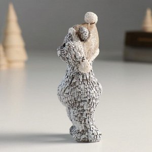 Фигурка полистоун «Мишка в шапке-ушанке, стоит», 4.5x4x10.5 см, серый, МИКС