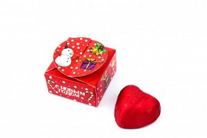 * Маленький шоколадный презент, внутри которого - шоколадная конфета в форме сердца.

Размер: 4х4х3см

Вес: 15гр