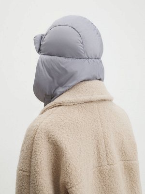 Женская шапка