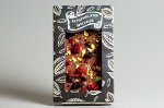 Молочный бельгийский шоколад с ежевикой, малиной и фисташками