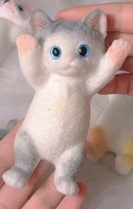 Игрушка-антистресс Котенок