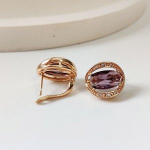 Серьги Вставка: Цирконы
Материал изделия: ювелирный сплав
Размер: - 1.5 см
Вид(модель) сережек: Английский замочек

Красивые серьги  с благородными цирконами изготовлены из специального гипоаллерген