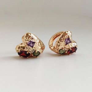 Серьги Вставка: Цирконы
Материал изделия: ювелирный сплав
Размер: - 1.2 см
Вид(модель) сережек: Английский замочек

Красивые серьги  с благородными цирконами изготовлены из специального гипоаллерген