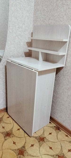 Стол маникюрный