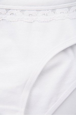 Трусы слип с кружевной вставкой из турецкого трикотажа для девочки. Однотонные. Цвет белый