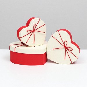 Набор подарочных коробок сердце 3 в 1, красный - белый 21x19x9 - 15.5x14x6 см