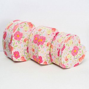 Набор подарочных коробок сердце 3 в 1, L.29x28x16 M.26x25x14 S.23x22x12 см