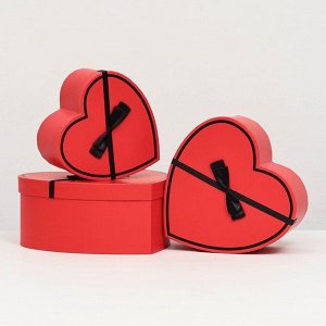 Набор подарочных коробок сердце 3 в 1, L:27x27x12cm M:23.5x23x11cm S:19x19x10cm
