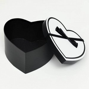 Набор подарочных коробок сердце 3 в 1, L:27x27x12cm M:23.5x23x11cm S:19x19x10cm