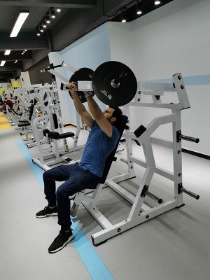 Жим от груди в наклоне Insight Fitness TM15