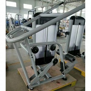 Верхняя тяга широким хватом Insight Fitness TF08