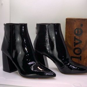 Ботильоны Vince Camuto