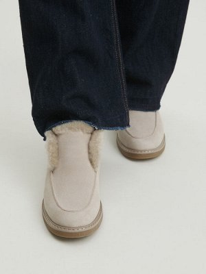Женские высокие лоферы