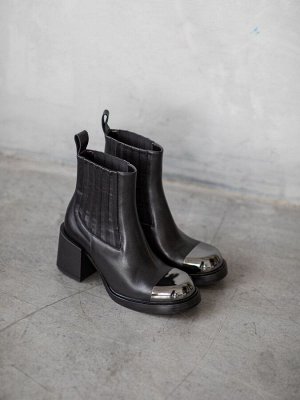 Полусапожки Laura Bellariva 9681P nappa/nero