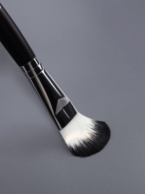 Набор кистей для макияжа, 7 предметов, чехол на кнопке, цвет чёрный