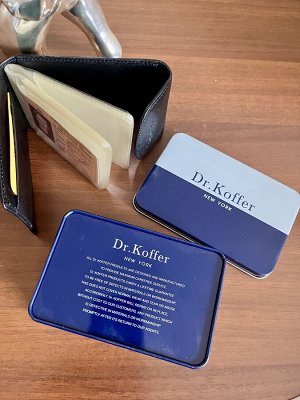 Кредитница, натуральная кожа (18 л.), Dr. Koffer New York