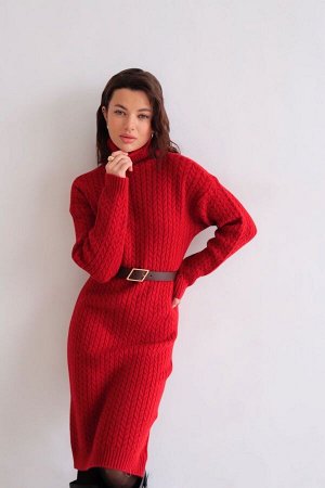 Платье вязаное красное
