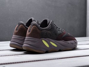 Кроссовки  Yeezy Boost 700