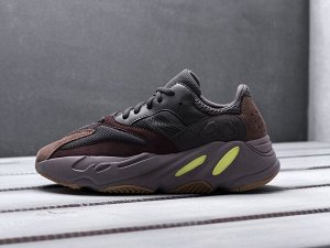 Кроссовки  Yeezy Boost 700