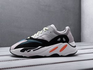 Кроссовки  Yeezy Boost 700