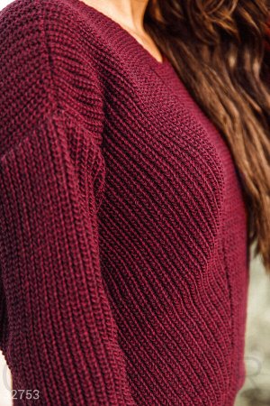 Стильный вязаный пуловер