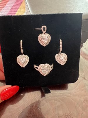 Серебряные серьги с фианитами