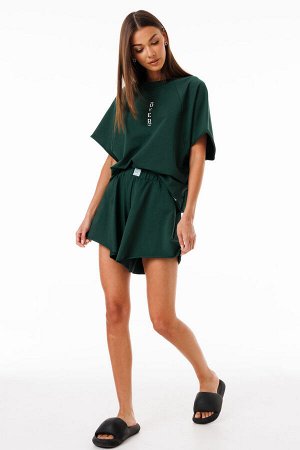Костюм Костюм Kivviwear 4267426805 темный хаки 
Состав: Хлопок-92%; Эластан-8%;
Сезон: Весна
Рост: 170

Спортивный костюм Urban Freedom: Джемпер и шорты для стиля и движенияПогрузитесь в мир комфорта
