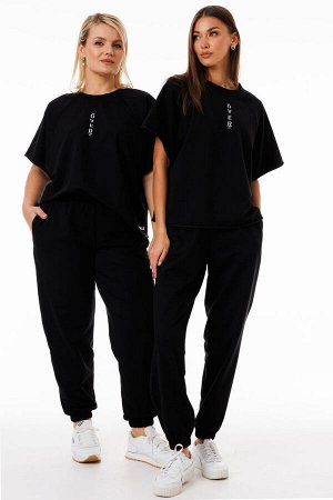Костюм Костюм Kivviwear 4267418406 черный 
Состав: Хлопок-92%; Эластан-8%;
Сезон: Весна
Рост: 170

Обновите свой гардероб с нашим спортивным костюмом, созданным для ценителей комфорта и современного 