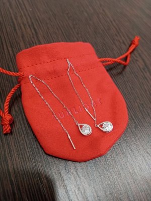 Серебряные серьги с фианитами